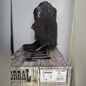 Corral Vintage Black & Grey Fringe and Studs Boots!